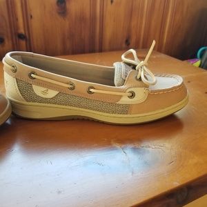 Sperry Top Sider Boat Syle Shoe